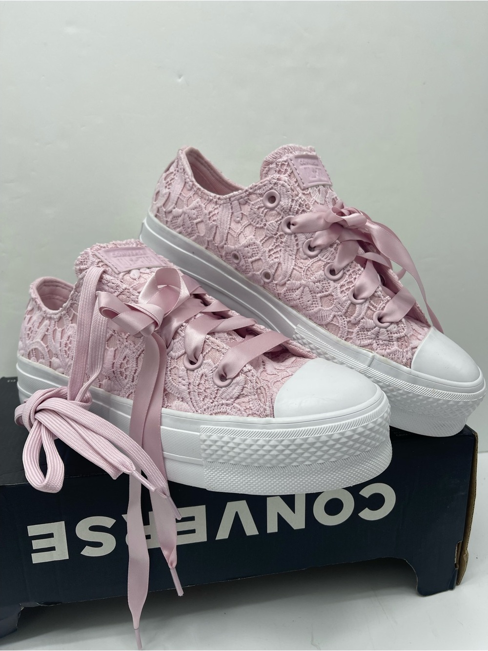 Converse A15006C CTAS LIFT OX
SUMMIT PINK/SUMMIT PINK/WHITE Platform Sneakers - Picture 3 of 16